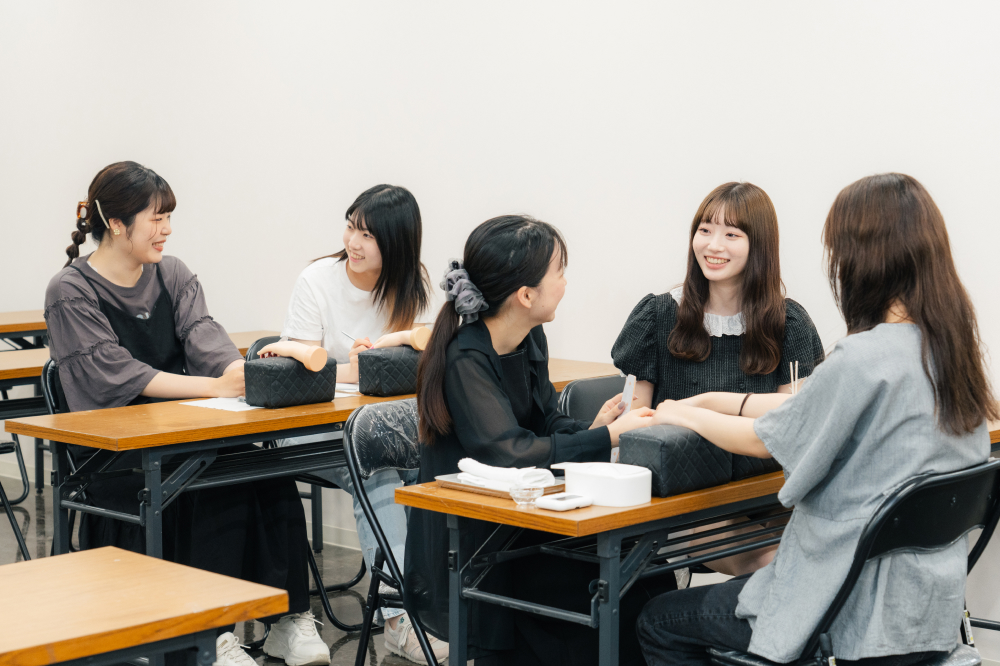 bibiの生徒さん同士お話しする様子